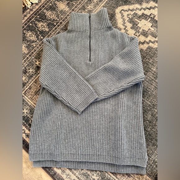 Tuckernuck Women's chunky knit Luke sweater - Picture 5 of 8